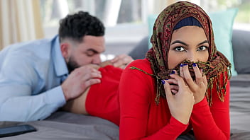 Stepbro to Train His Hijab Stepsis a few Things Before She Gets Married - Hijablust