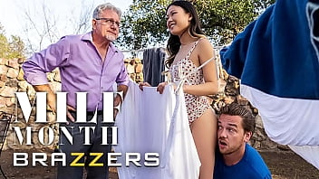 Crazy Splendid (Lulu Chu) Finds What She Desperately Needs In (Kyle Mason's) Yam-sized Man-meat - Brazzers
